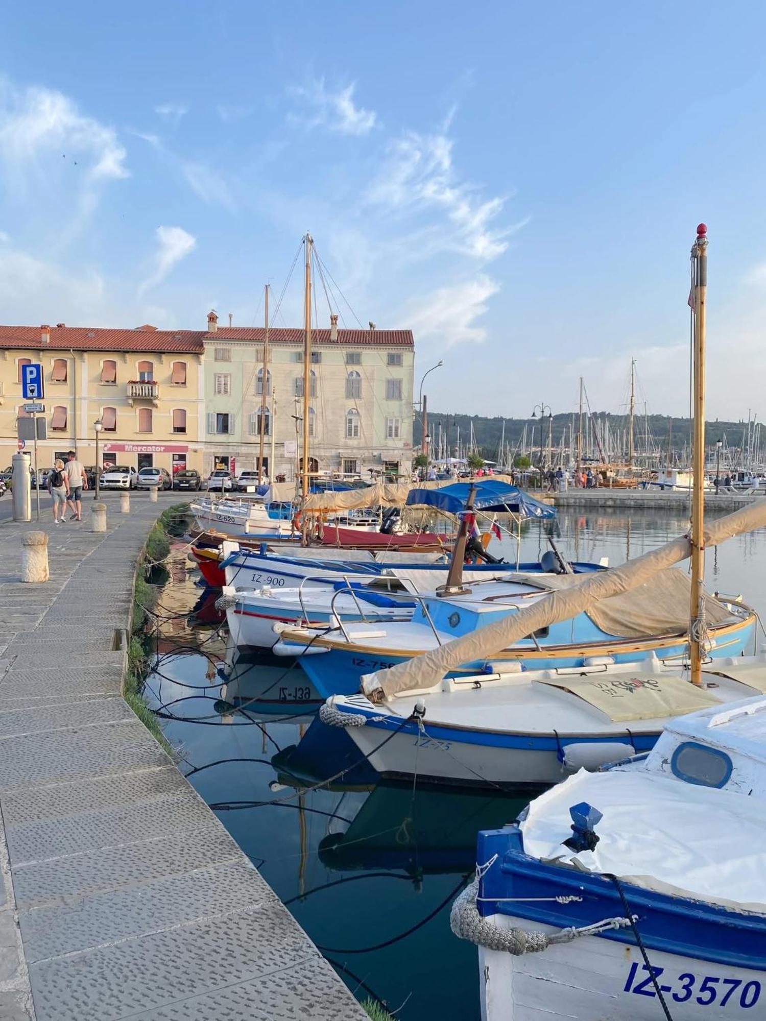 Apartma REA Izola Bagian luar foto